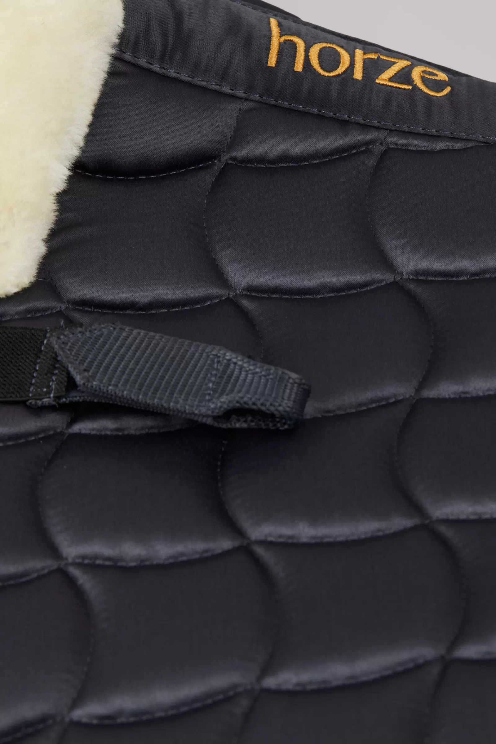 horze Houston All Purpose Saddle Pad With Faux Fur> All Purpose & Jumping Saddle Pads