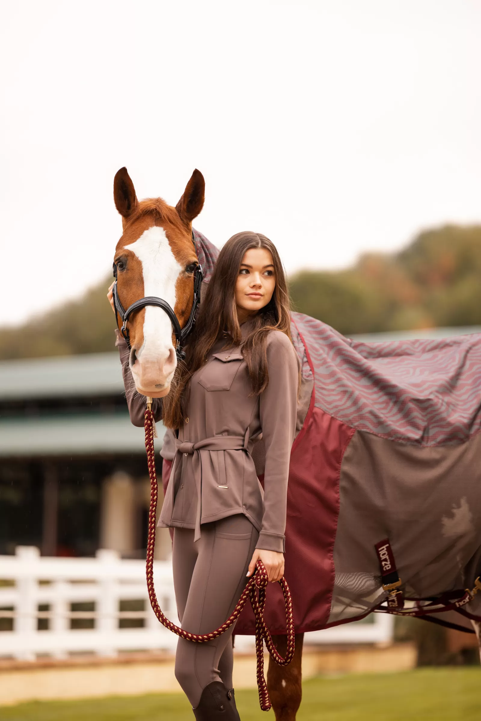 horze Kenya Light Turnout Mesh Rug With Detachable Neck> Lightweight Turnout Rugs