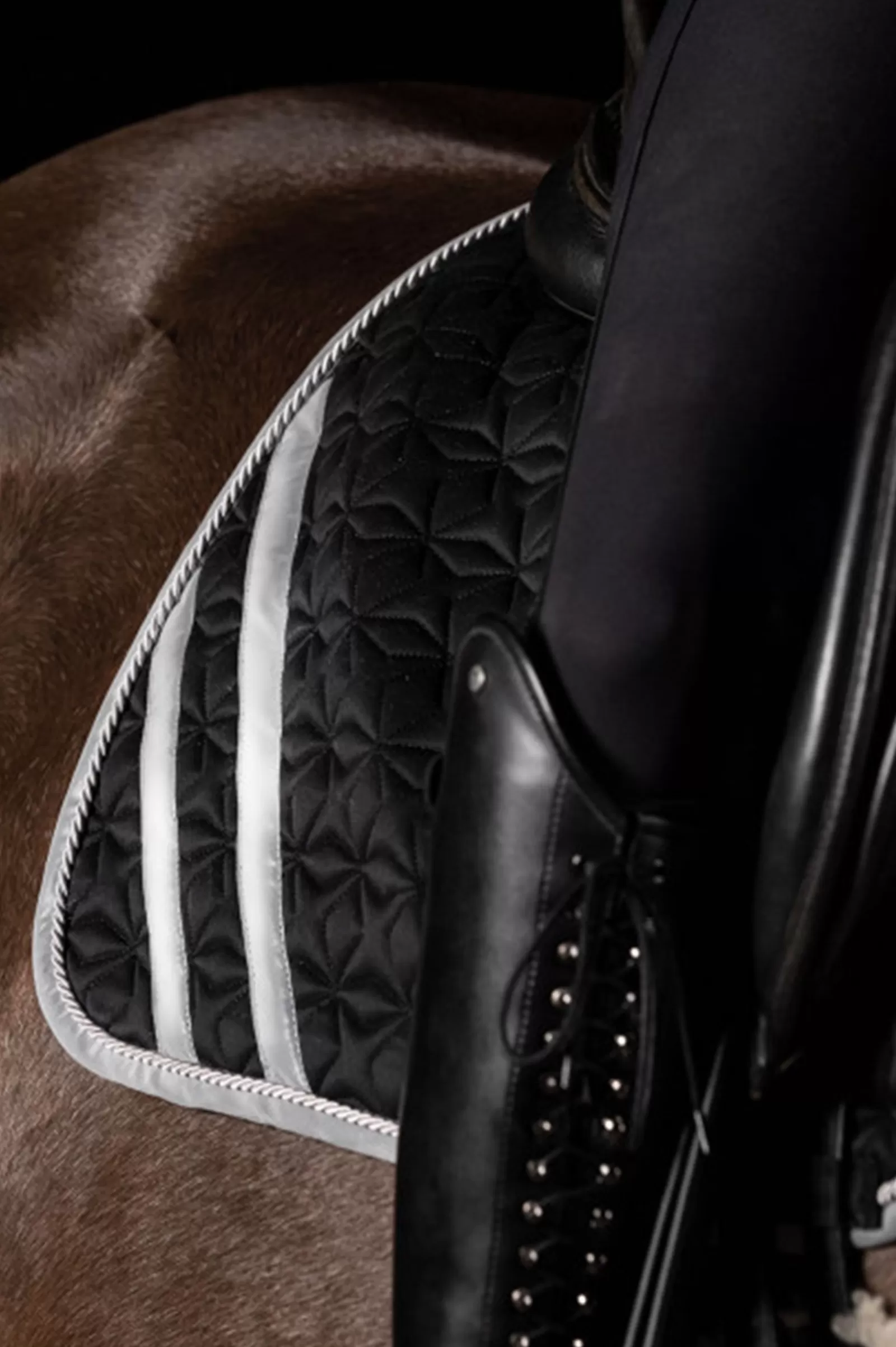 waldhausen Reflex Jumping Saddle Pad> All Purpose & Jumping Saddle Pads